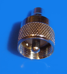 Foto HF Adapter UHF-Stecker auf Cinch-Buchse