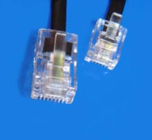 Foto Adapter RJ-45 Stecker 8polig auf RJ-11 Stecker 6polig