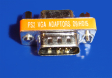 Foto IBM VGA Adapter  D - Sub - Buchse 9 - polig auf HD - Sub - Stecker 15 - polig