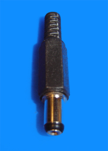Foto Niedervoltstecker 1,7 x 5,5mm mit Knickschutz