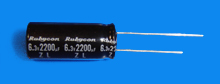 Elektrolyt - Kondensator radial 2200 µF 6,3V 23 x 10 mm