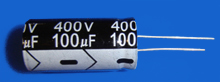 Elektrolyt - Kondensator radial 100 µF 400V RM7,5