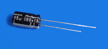 Elektrolyt - Kondensator radial 15 µF 100V