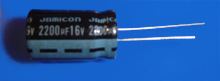 Elektrolyt - Kondensator radial 2200 µF 16V