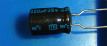 Elektrolyt - Kondensator radial 220 µF 35V