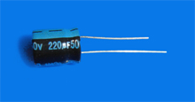Elektrolyt - Kondensator radial 220 µF 50V