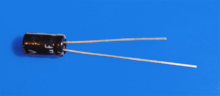 Elektrolyt - Kondensator radial 22 µF 16V