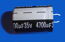 Foto Elektrolyt - Kondensator radial 4700 µF 35V SnapIN