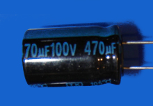 Elektrolyt - Kondensator radial 470 µF 100V