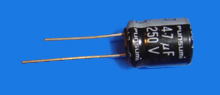 Elektrolyt - Kondensator radial 4,7 µF 200V