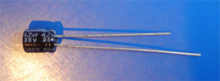 Elektrolyt - Kondensator radial 4,7 µF 35V