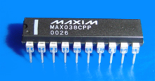 Foto MAX038CPP